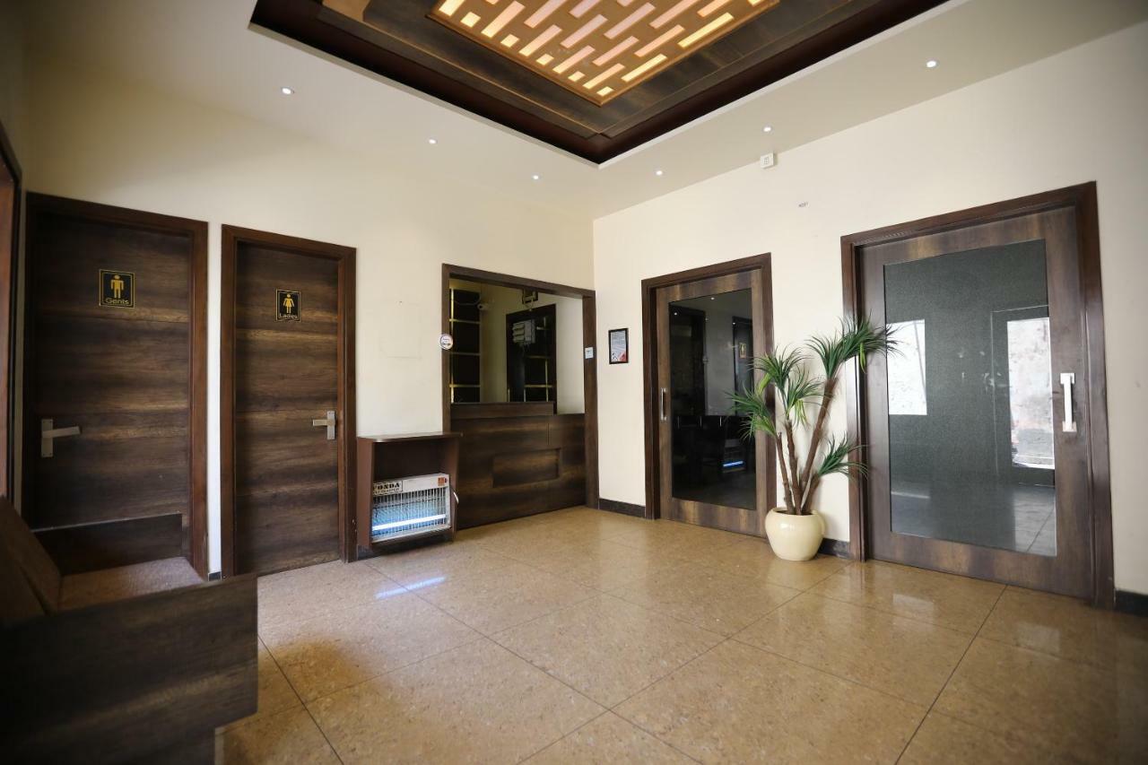 Oyo 40791 Hotel Hot N Fast Suratgarh Dış mekan fotoğraf